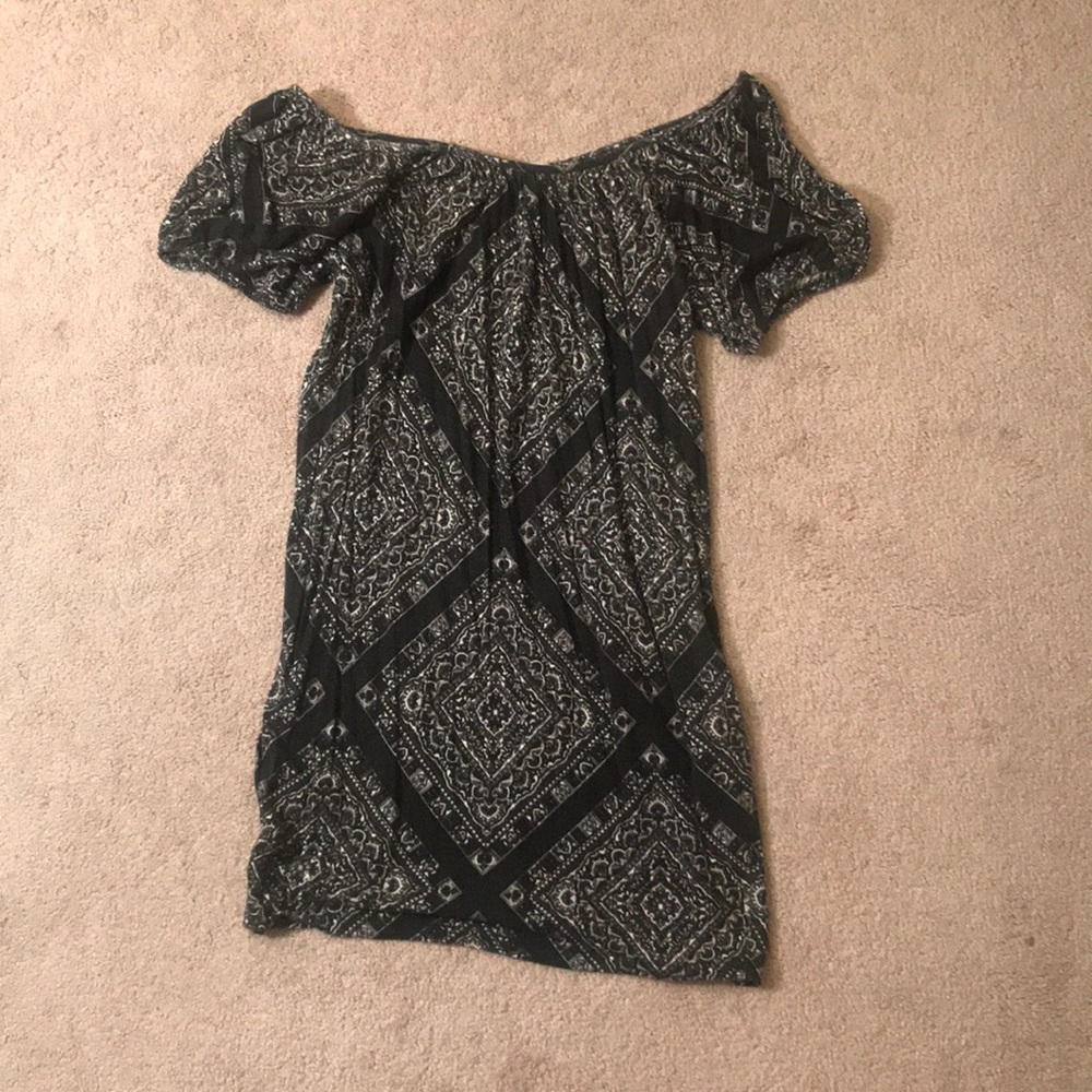 Off shoulder black pattern dress